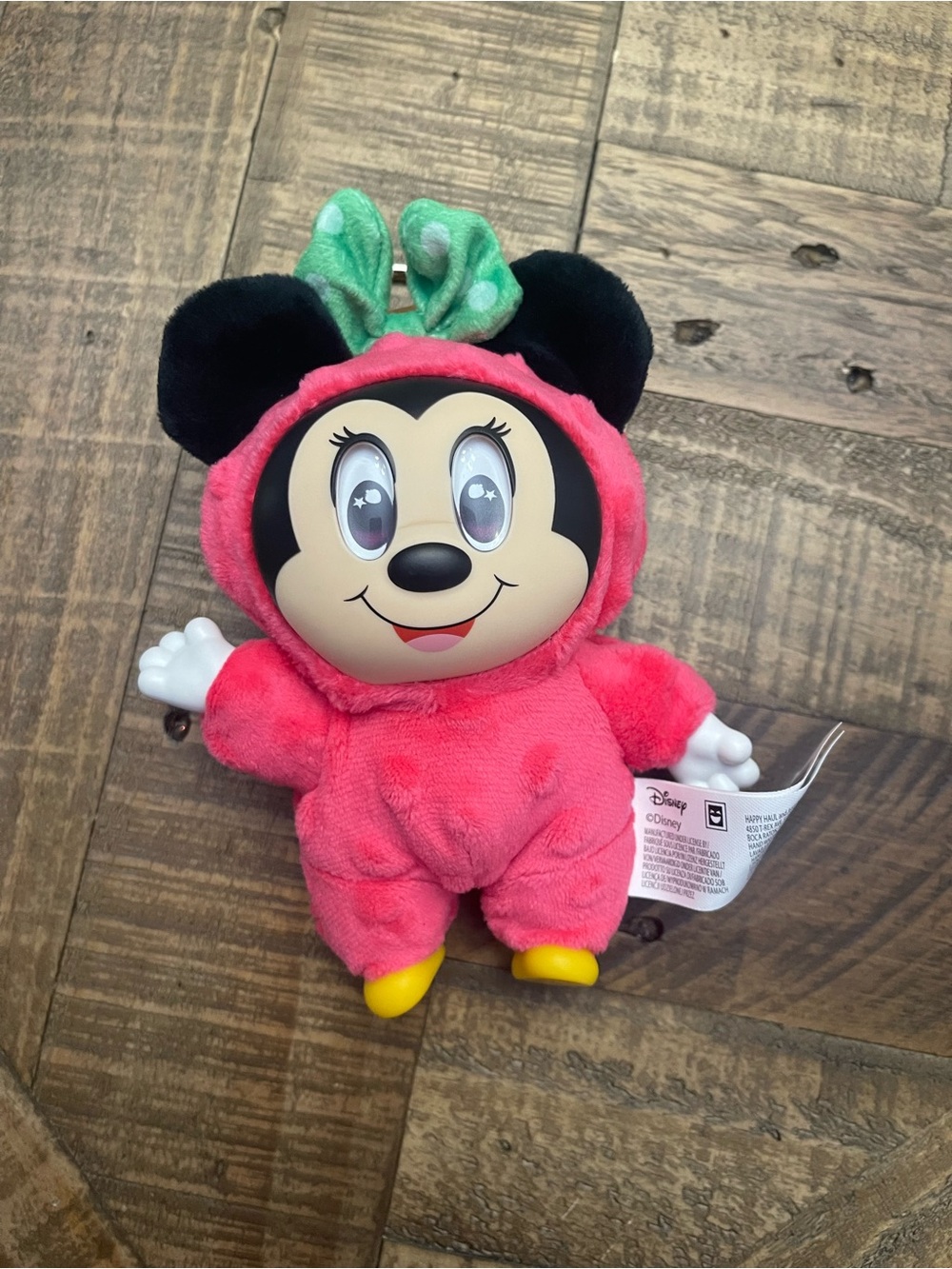 Disney Happy Haul Fresh Picked Minnie Mouse Strawberry Vinyl Face Plush Clip-On